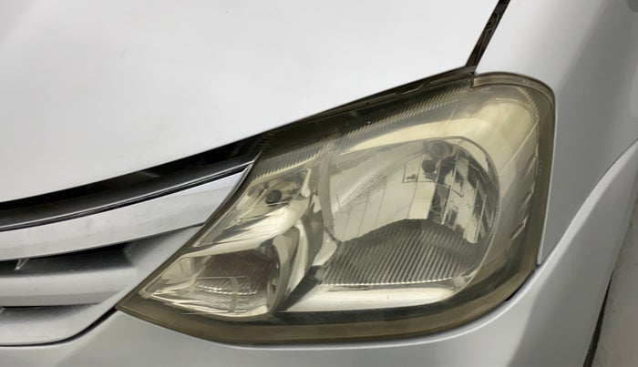 2011 Toyota Etios VX, Petrol, Manual, 1,15,500 km, Left headlight - Minor scratches