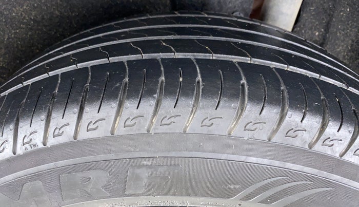 2019 Maruti Vitara Brezza ZDI, Diesel, Manual, 26,314 km, Left Rear Tyre Tread