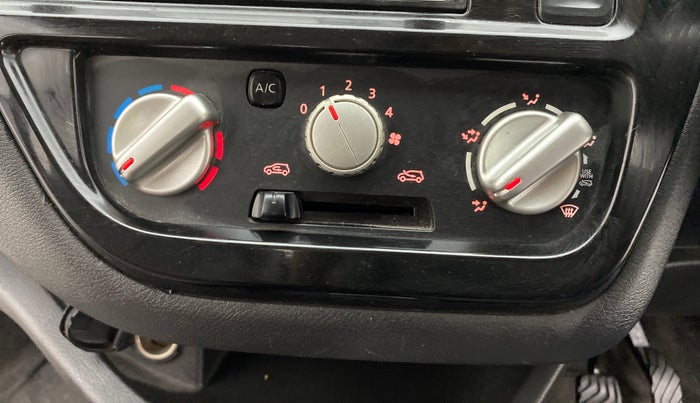 2017 Datsun Redi Go T (O), Petrol, Manual, 18,908 km, Dashboard - Air Re-circulation knob is not working