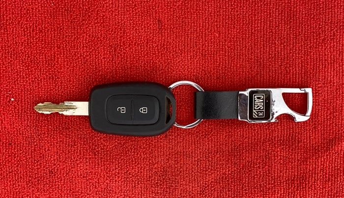 2017 Datsun Redi Go T (O), Petrol, Manual, 18,908 km, Key Close Up
