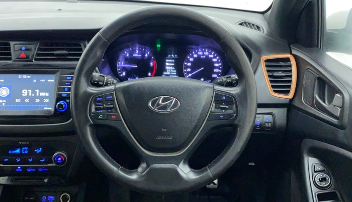 2017 Hyundai i20 Active 1.4 SX, Diesel, Manual, 1,00,917 km, Steering Wheel Close Up