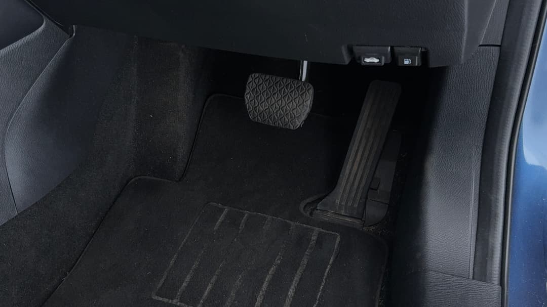 2021 Mazda CX-3 Stouring (FWD), Automatic, 81172 km, Pedals and Footmat