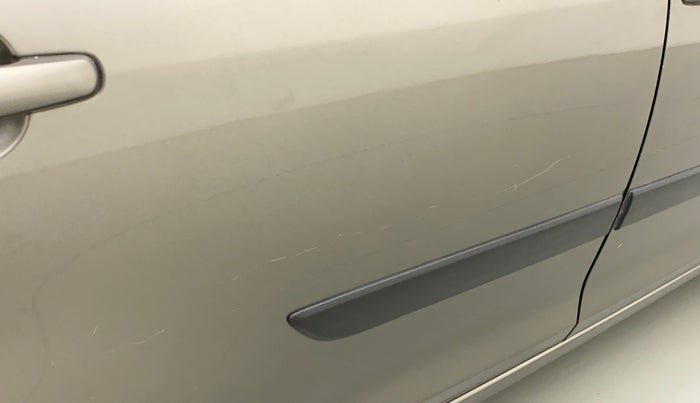 2015 Maruti Swift Dzire VXI, Petrol, Manual, 90,603 km, Right rear door - Minor scratches