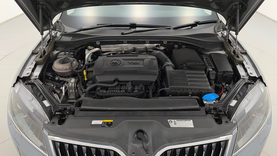 Open Bonnet (Engine)