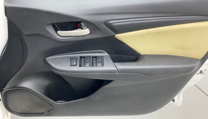 2016 Honda Jazz 1.2L I-VTEC E, Petrol, Manual, 1,09,742 km, Driver Side Door Panels Control