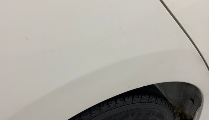 2016 Honda Jazz 1.2L I-VTEC E, Petrol, Manual, 1,09,742 km, Right quarter panel - Minor scratches