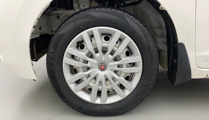 2016 Honda Jazz 1.2L I-VTEC E, Petrol, Manual, 1,09,742 km, Left Front Wheel