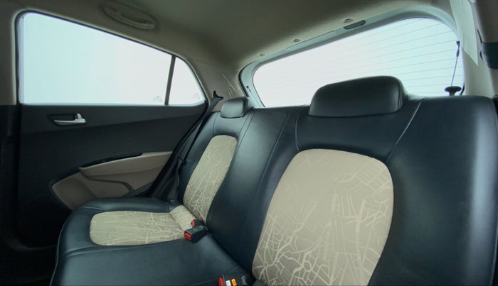 2018 Hyundai Grand i10 SPORTZ 1.2 KAPPA VTVT, Petrol, Manual, 23,877 km, Right Side Rear Door Cabin