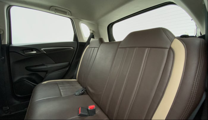 2021 Honda WR-V 1.5 i-DTEC VX MT, Diesel, Manual, 13,224 km, Right Side Rear Door Cabin