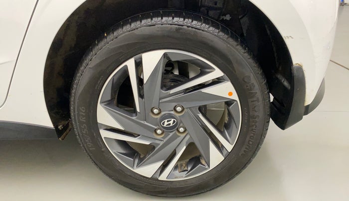 2022 Hyundai NEW I20 ASTA (O) 1.2 MT, Petrol, Manual, 3,271 km, Left Rear Wheel