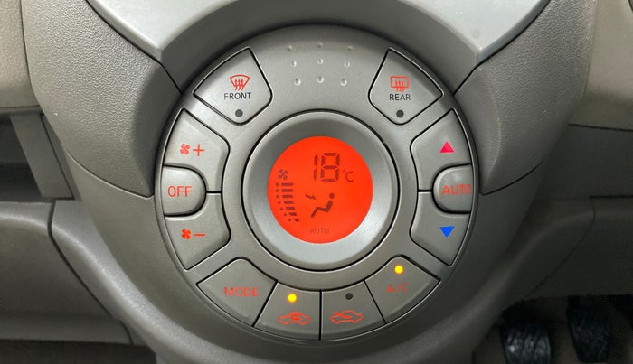 2012 Nissan Micra XV PREMIUM DIESEL, Diesel, Manual, 74,909 km, Automatic Climate Control