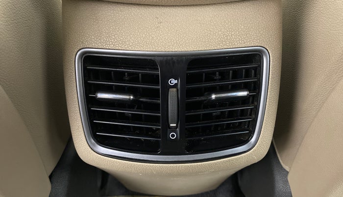 2017 Hyundai Tucson 2WD AT GL PETROL , Petrol, Automatic, 53,209 km, Rear AC Vents