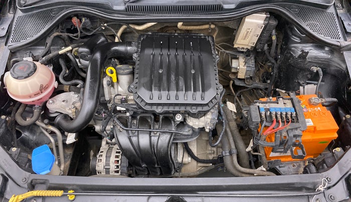 2019 Volkswagen Polo Trendline 1.0 L Petrol, Petrol, Manual, 61,142 km, Open Bonet