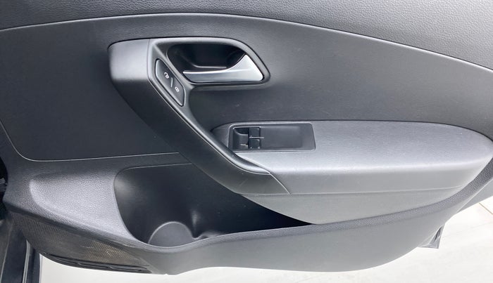 2019 Volkswagen Polo Trendline 1.0 L Petrol, Petrol, Manual, 61,142 km, Driver Side Door Panels Control