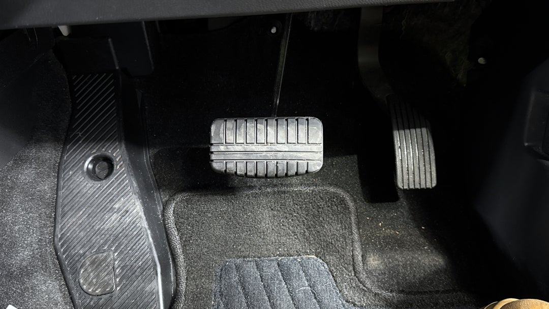 2018 Mitsubishi ASX Ls (2WD), Automatic, 67313 km, Pedals and Footmat