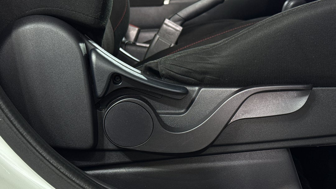 2018 Mitsubishi ASX Ls (2WD), Automatic, 67313 km, Drivers Side Adjustment Panel