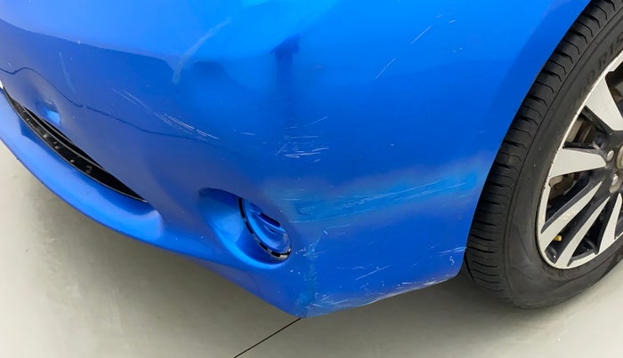 2016 Toyota Etios Liva LE PETROL, Petrol, Manual, 1,20,134 km, Front bumper - Minor scratches