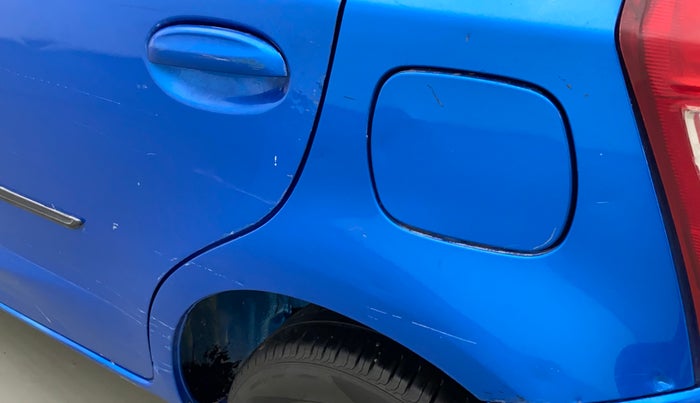 2016 Toyota Etios Liva LE PETROL, Petrol, Manual, 1,20,134 km, Left quarter panel - Slightly dented