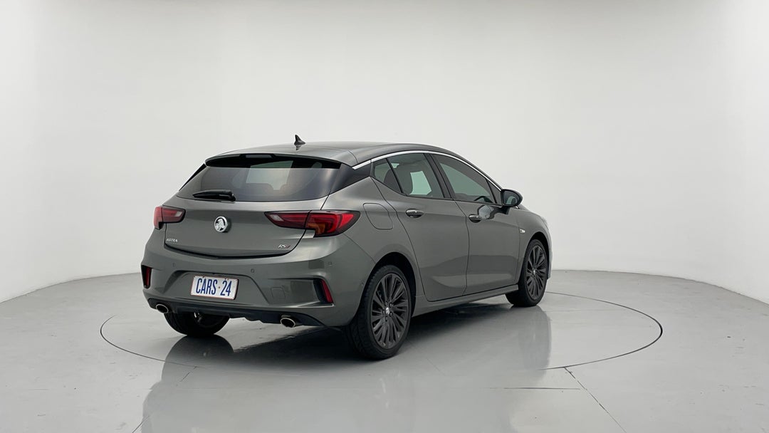 Right Back Diagonal (45- Degree) View