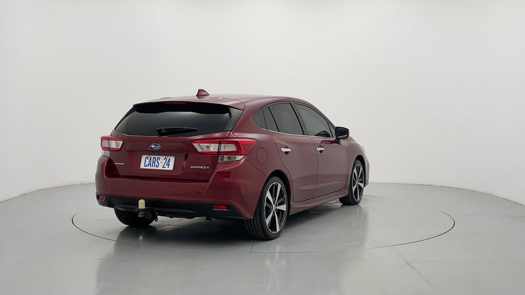 Right Back Diagonal (45- Degree) View