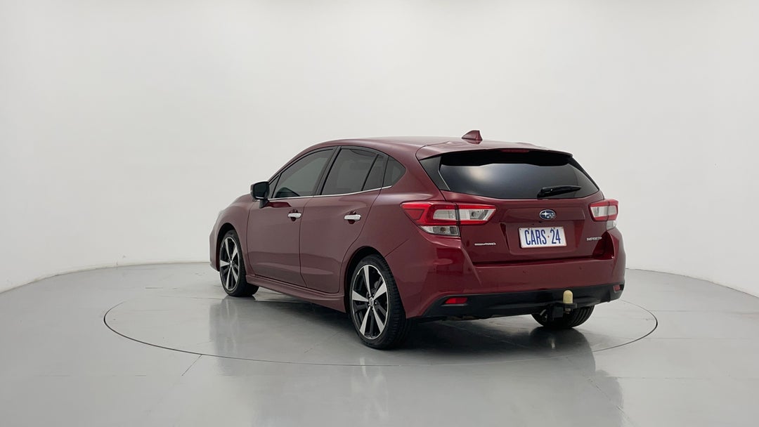 Left Back Diagonal (45- Degree) View