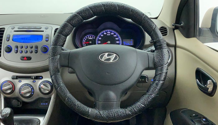 2014 Hyundai i10 SPORTZ 1.1, Petrol, Manual, 27,795 km, Steering Wheel Close Up