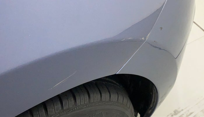 2014 Hyundai Xcent S (O) 1.2, Petrol, Manual, 27,003 km, Right fender - Minor scratches