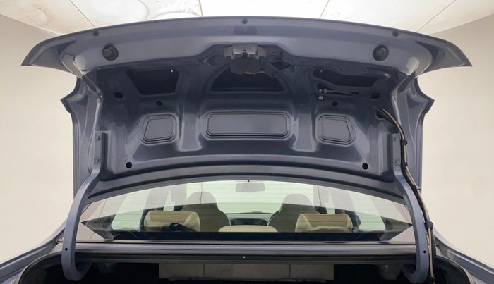 2014 Hyundai Xcent S (O) 1.2, Petrol, Manual, 27,003 km, Boot Door Open