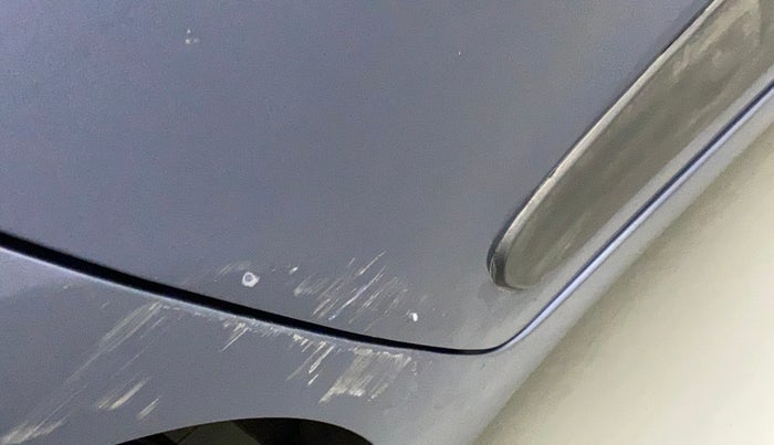 2014 Hyundai Xcent S (O) 1.2, Petrol, Manual, 27,003 km, Right rear door - Minor scratches