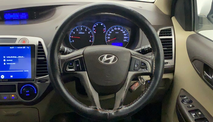 2010 Hyundai i20 ASTA 1.2, Petrol, Manual, 1,06,757 km, Steering Wheel Close Up