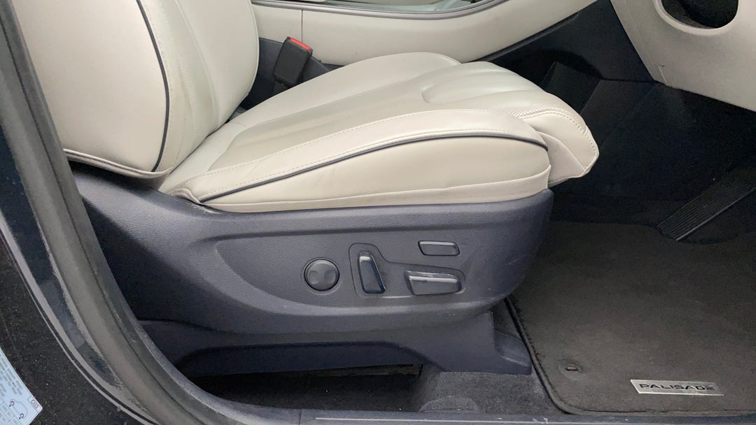 2021 Hyundai Palisade Highlander (8 Seat), Automatic, 39890 km, Drivers Side Adjustment Panel