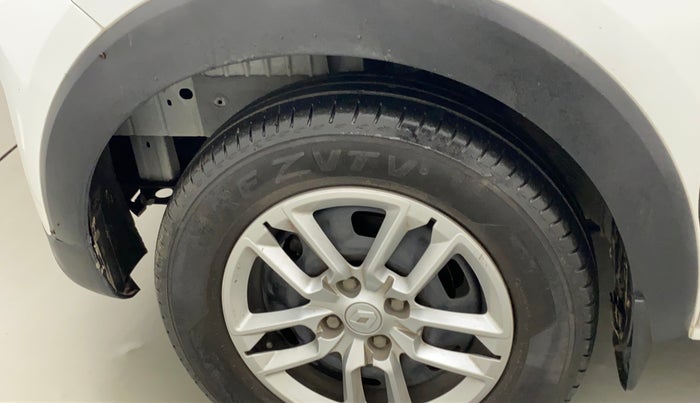 2019 Renault TRIBER RXL MT, Petrol, Manual, 14,334 km, Left fender - Lining loose