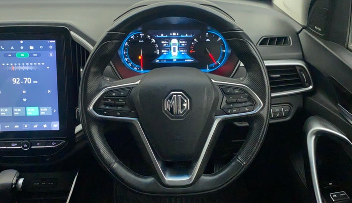 2019 MG HECTOR SHARP 1.5 DCT PETROL, Petrol, Automatic, 24,656 km, Steering Wheel Close Up