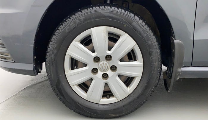 2017 Volkswagen Ameo TRENDLINE 1.5L, Diesel, Manual, 92,987 km, Left Front Wheel