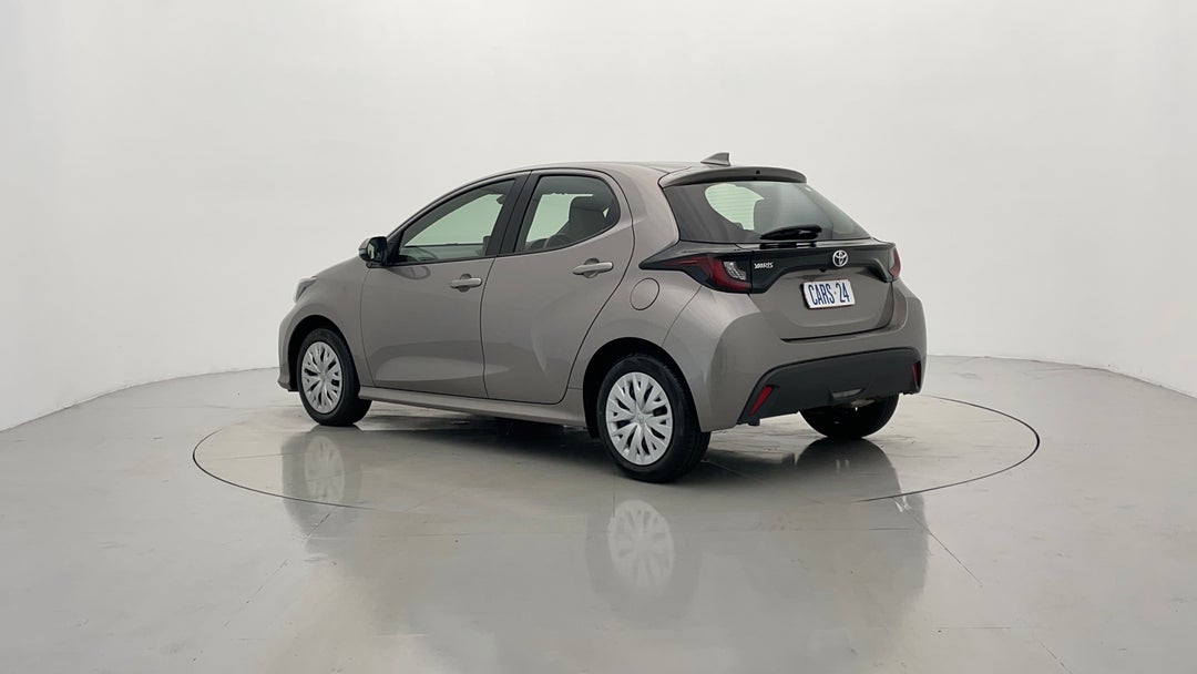 Left Back Diagonal (45- Degree) View