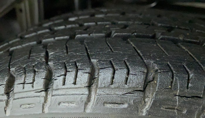 2015 Maruti Alto K10 VXI, Petrol, Manual, 17,120 km, Left Rear Tyre Tread