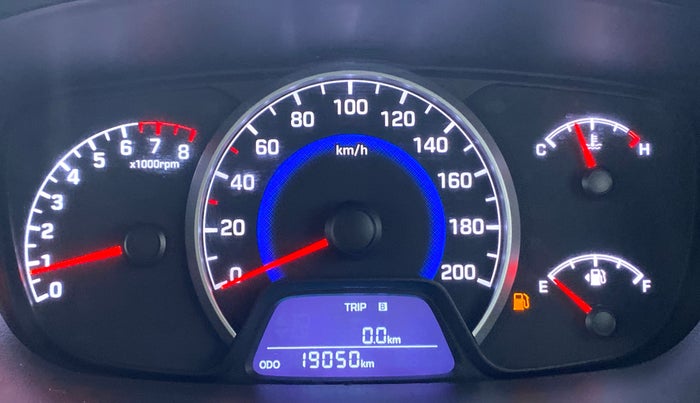 2018 Hyundai Grand i10 SPORTZ 1.2 KAPPA VTVT, Petrol, Manual, 19,102 km, Odometer Image