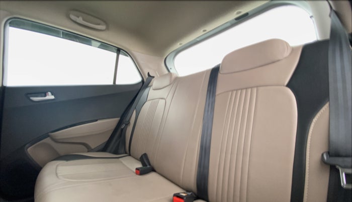 2018 Hyundai Grand i10 SPORTZ 1.2 KAPPA VTVT, Petrol, Manual, 19,102 km, Right Side Rear Door Cabin