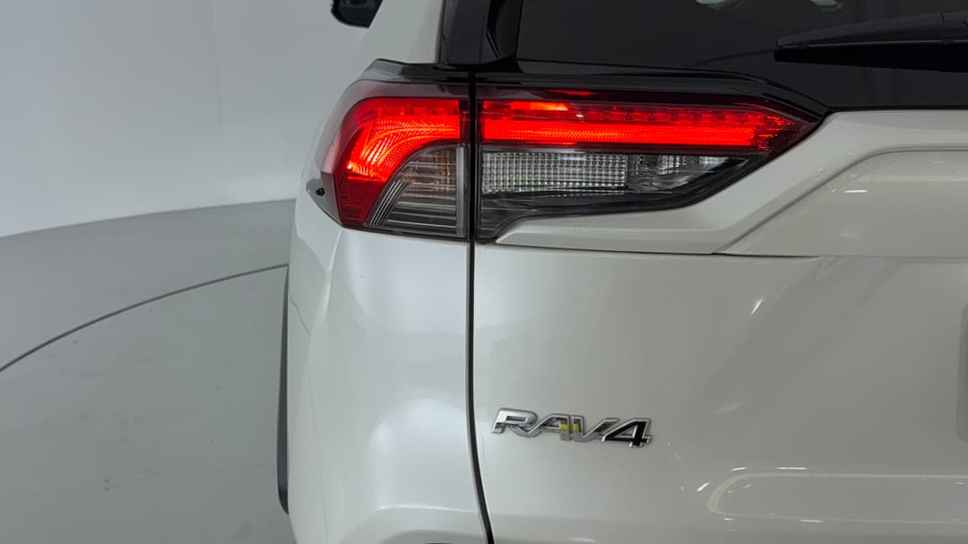 2020 Toyota RAV4 Gxl (AWD) Hybrid, Automatic, 122689 km, Badge (Boot Left Side)