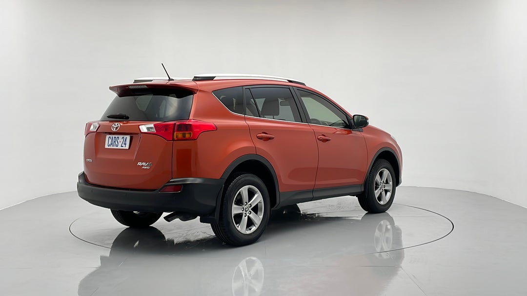 Right Back Diagonal (45- Degree) View