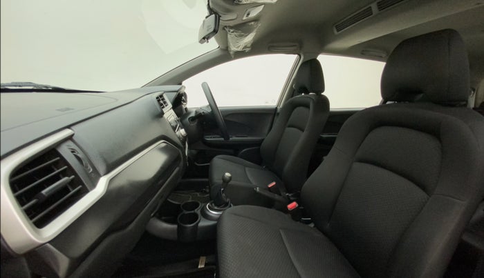 2017 Honda BR-V 1.5L I-VTEC S, Petrol, Manual, 1,09,024 km, Right Side Front Door Cabin
