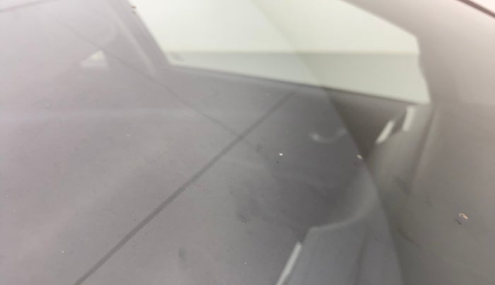 2017 Honda BR-V 1.5L I-VTEC S, Petrol, Manual, 1,09,024 km, Front windshield - Minor spot on windshield