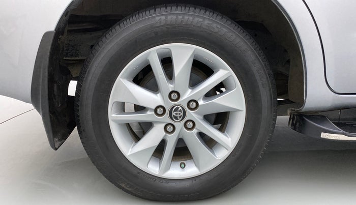 2019 Toyota Innova Crysta 2.8 GX AT 8 STR, Diesel, Automatic, 28,059 km, Right Rear Wheel