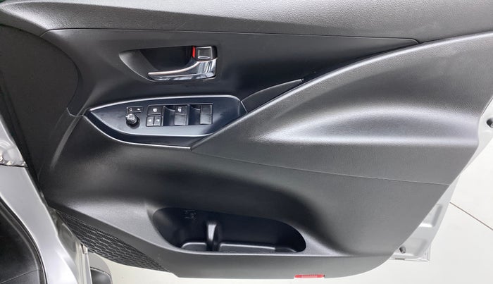 2019 Toyota Innova Crysta 2.8 GX AT 8 STR, Diesel, Automatic, 28,059 km, Driver Side Door Panels Control