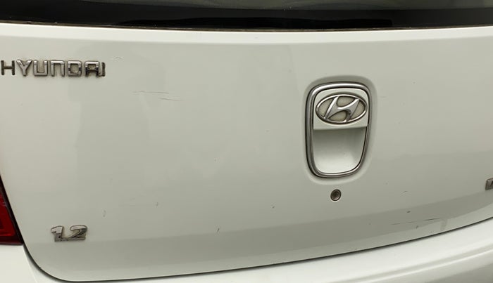 2012 Hyundai i10 MAGNA 1.2, Petrol, Manual, 64,445 km, Dicky (Boot door) - Minor scratches