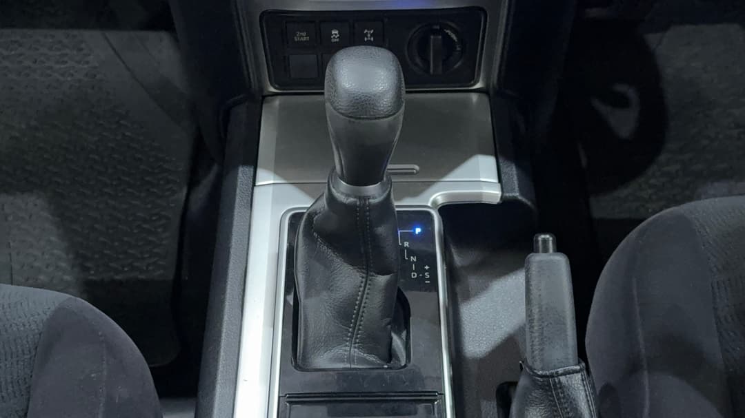2021 Toyota Landcruiser Prado Gx, Automatic, 74111 km, Gear Lever 