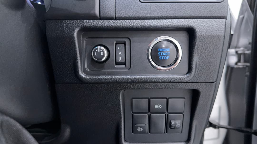 2021 Toyota Landcruiser Prado Gx, Automatic, 74111 km, Utility Switches/Buttons