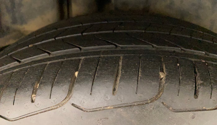 2018 Maruti Ciaz ALPHA 1.4 PETROL, Petrol, Manual, 1,13,780 km, Right Rear Tyre Tread
