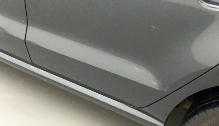 2016 Volkswagen Ameo COMFORTLINE 1.2L, Petrol, Manual, 69,347 km, Rear left door - Minor scratches