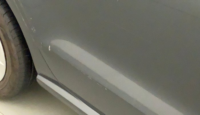 2016 Volkswagen Ameo COMFORTLINE 1.2L, Petrol, Manual, 69,347 km, Right rear door - Minor scratches